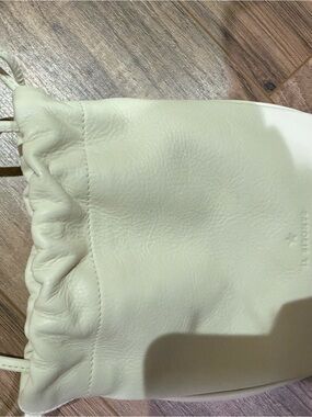 Il Bisonte white leather drawstring bucket bag
